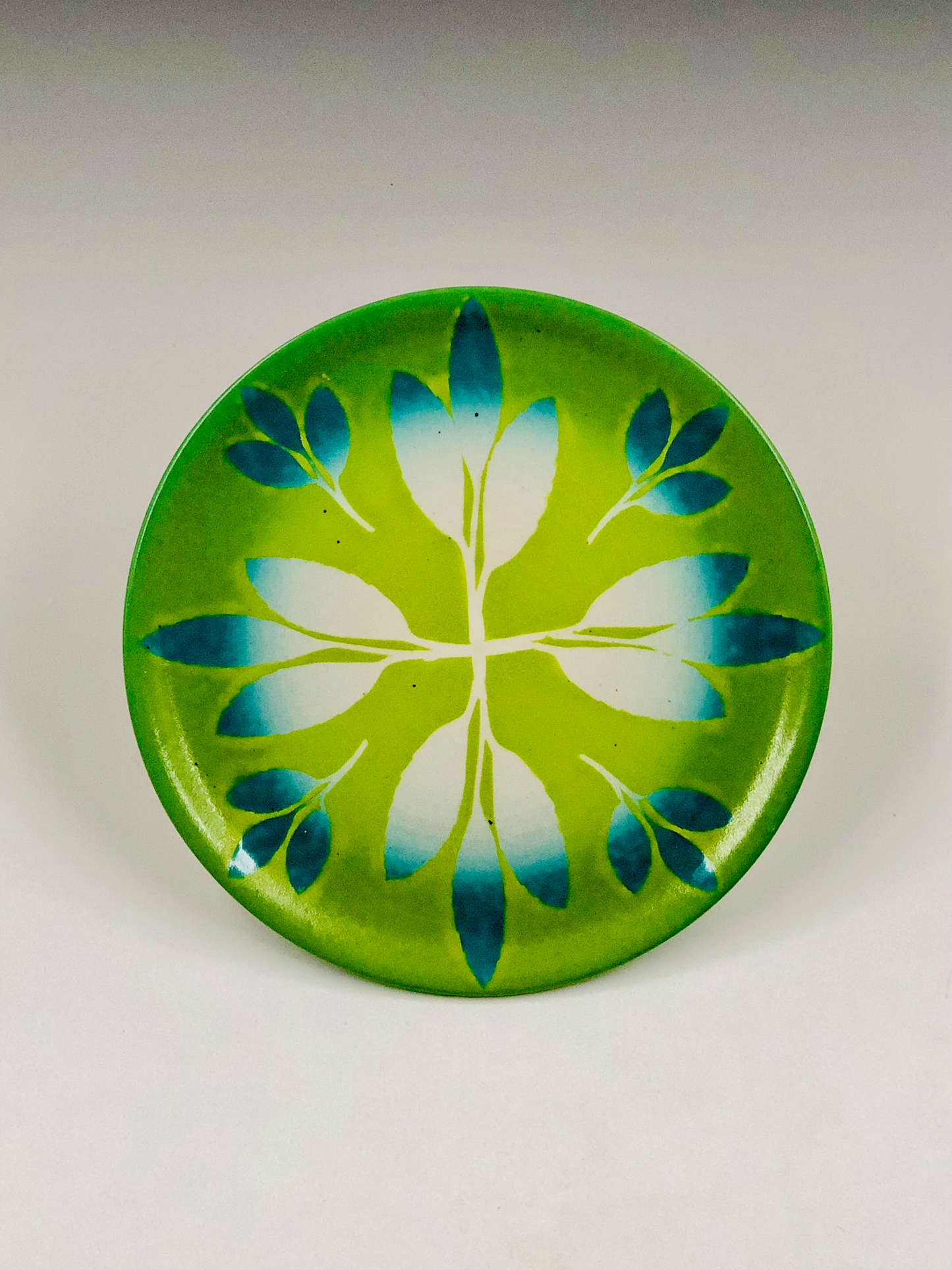 Colorblast Dessert Plate - Green Leaf